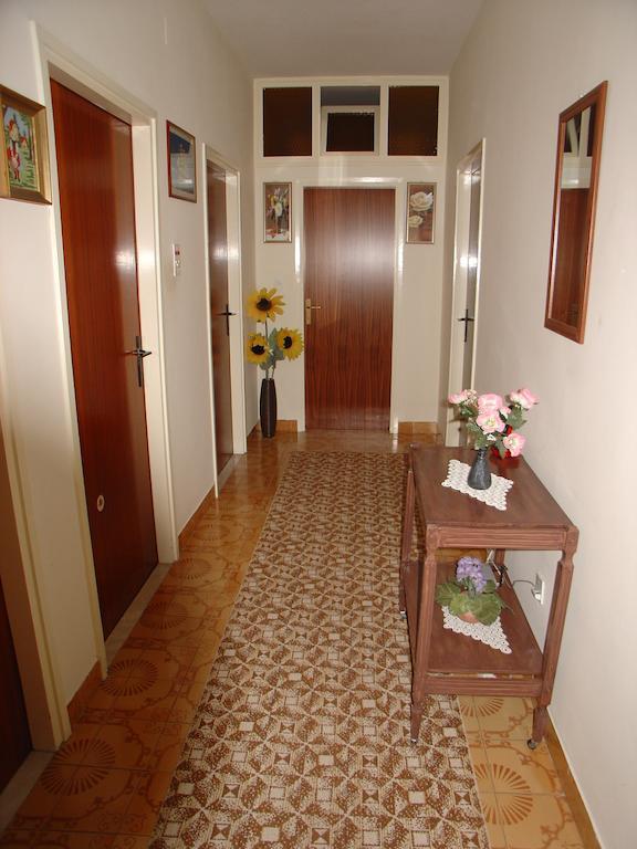 Apartment Tomy Trogir Eksteriør bilde