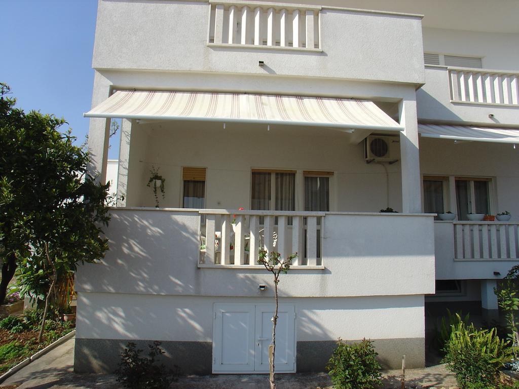 Apartment Tomy Trogir Eksteriør bilde
